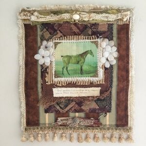 Lipstick Ranch Artisan Crafted Horse Tapestry in Rich Colors is NWOT!